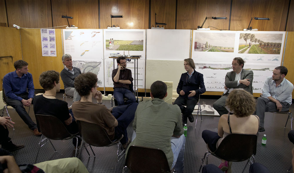 NL11: Rising Waters, Shifting Lands: The design of a changing Landscape for the island of Dordrecht in the Rhine Meuse Delta of Holland