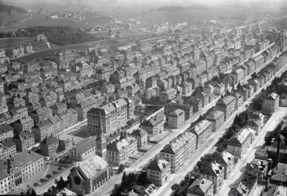 La Chaux-de-Fonds, 1925 (© ETH Zurich Library, Image Archive / Swiss Aerospace Foundation).