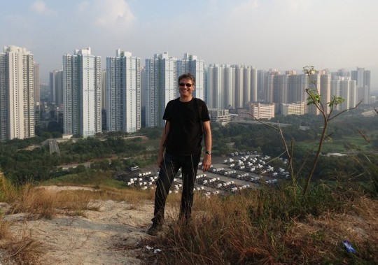 Christian Schmid vor Hong Kong. Foto: Kit Ping Wong