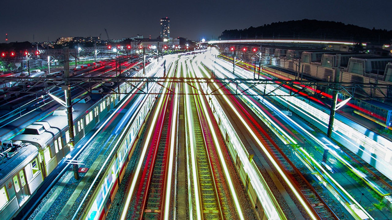 End of The Day – Returning trains back to Nagatsuda Railyard, Yokohama, Japan. Photo: pxhere 266719 (Creative Commons CC0).