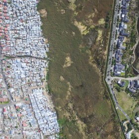 Masiphumelele and Lake Michelle, Cape Town, South Africa. Johnny Miller/Millefoto