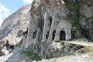 The remains of the Bertol Village, above Arolla, in 2021 © Rune Frandsen, ETH Zürich