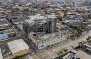 Context in the industrial area of Barrio Abajo © Alejandro Arango and Luis Bernardo Cano