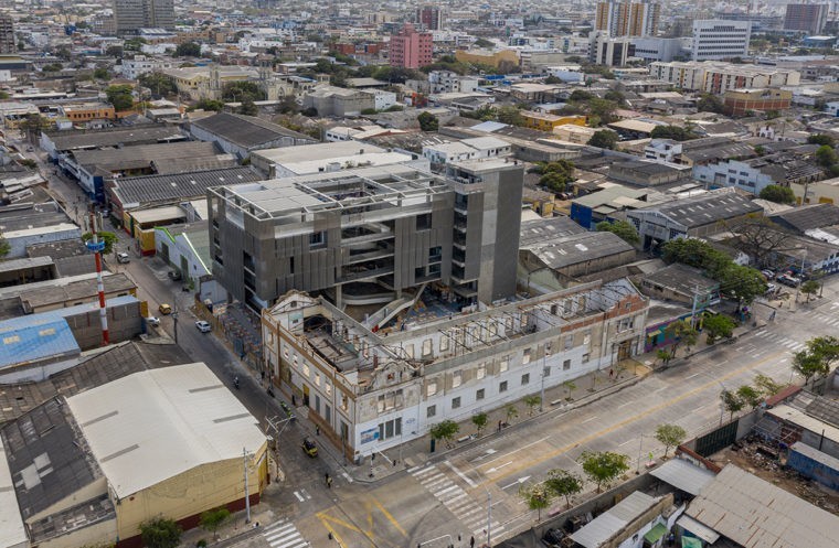 Context in the industrial area of Barrio Abajo © Alejandro Arango and Luis Bernardo Cano