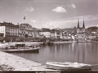 Luzern, Schweizerhofquai, zwischen 1897 und 1900. ETH-Bibliothek Zürich / Bildarchiv / FotografIn unbekannt / Ans_05614, Public Domain Mark.