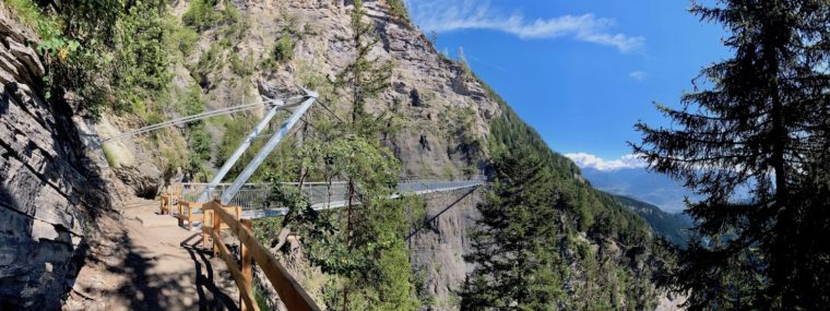 New footbridge in zone prone to rockfall, Bisse du Ro © Nicole de Lalouvière, ETH Zürich