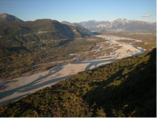 Diego Cruciat: Tagliamento from Monte di Ragogna. CC BY-SA 3.0