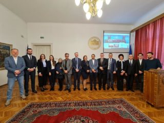 Group photo: Agreement on realization of 'Sarajevo Urban Transformation Project' signed