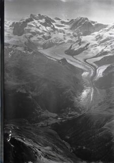 Monte Rosa, Signalkuppe, Gornergrat, Gornergletscher, Riffelalp v. N. W. aus 4200m (1926), © ETH-Bibliothek Zürich, Bildarchiv/Stiftung Luftbild Schweiz, Fotograf: Mittelholzer, Walter