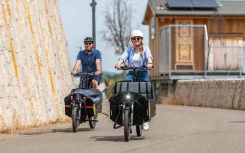 Two cargobikers with Carvelo. Image: eCargobike from carvelo, TCS Mobility Academy